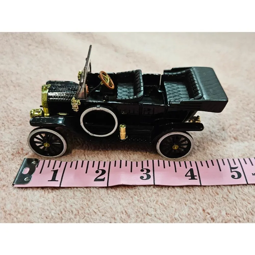 National Motor Museum Mint 1910 Ford Model T Diecast Car